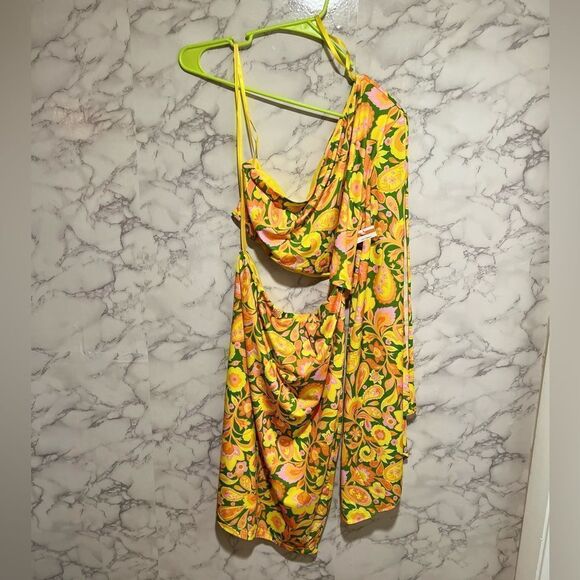 ALEXIA ADMOR REESE ONE SHOULDER DRESS - Picture 2 of 12